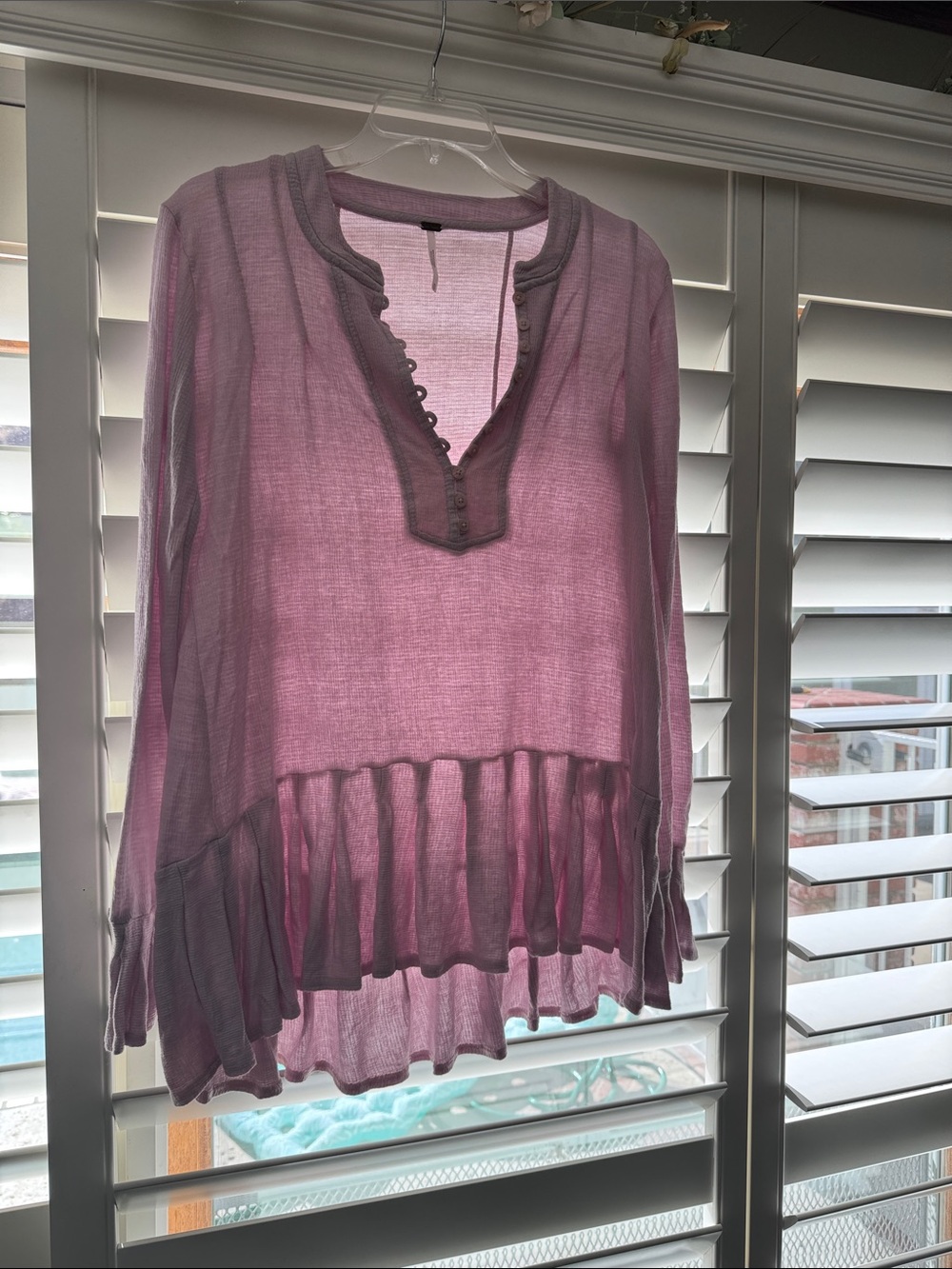 Free PeopleLightweight Lavender/ Pink sweater